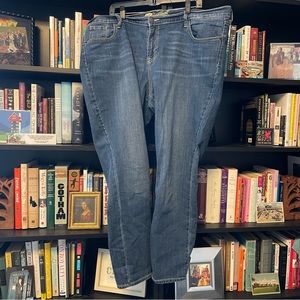 ✨✨$5 Closet Clean Out! Through 12/31! ✨✨